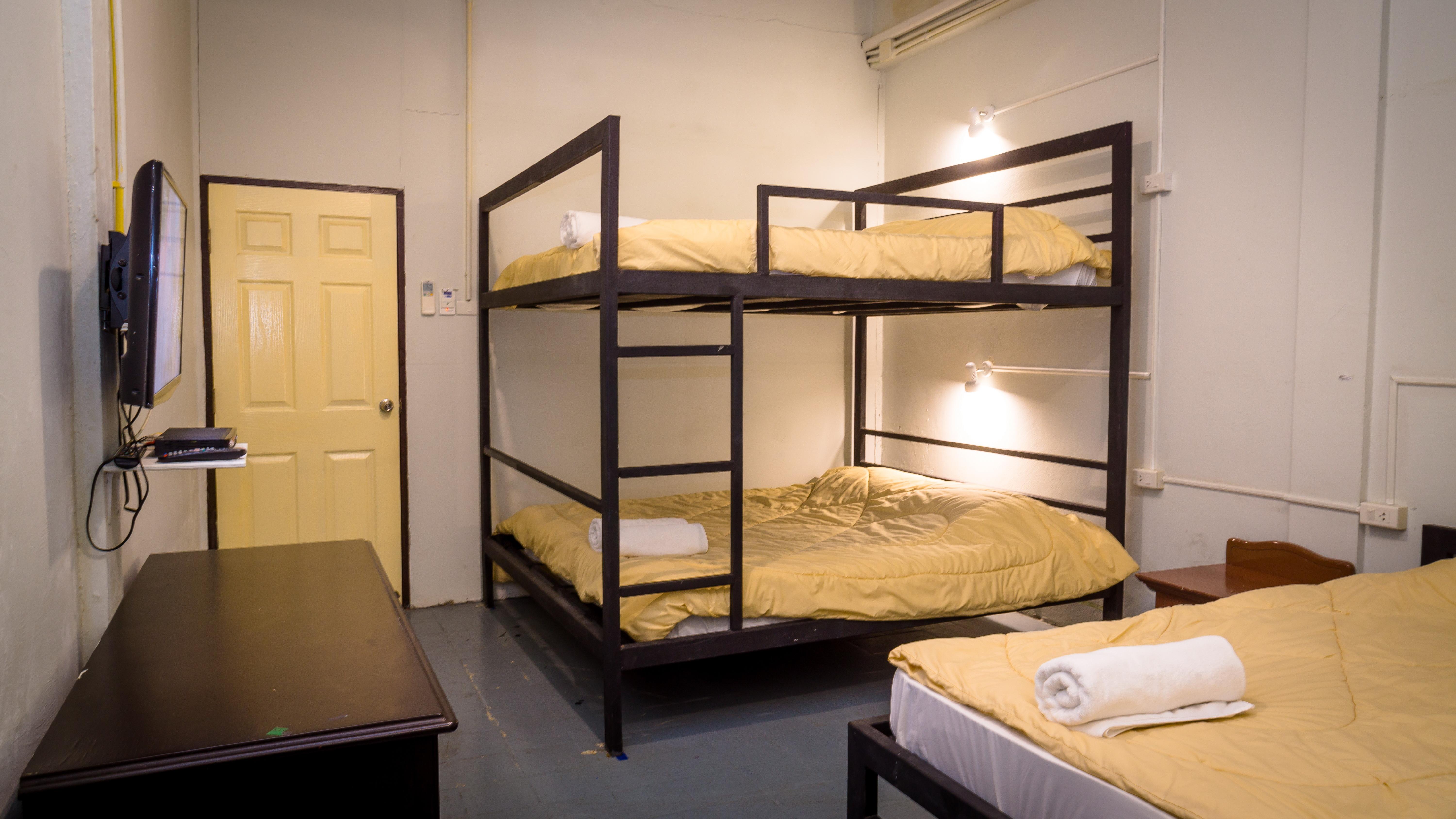 Gotum Hostel 1 Пхукет Екстер'єр фото